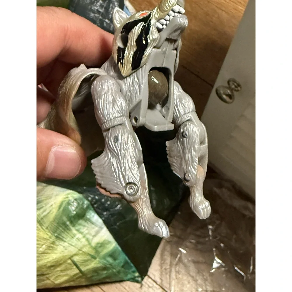 Transformers Deluxe Animorphs Cassie Wolf Action Figure Beast Wars Missing Parts
